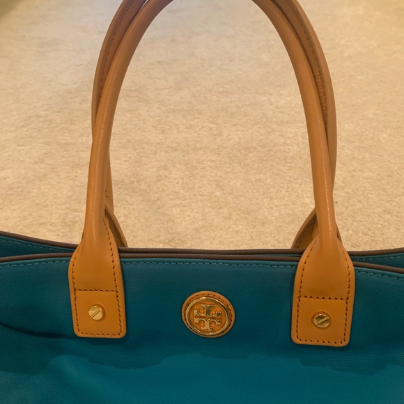 Tory Burch  Small  Two Tone Blue Jaden Tote - Picture 2 of 7